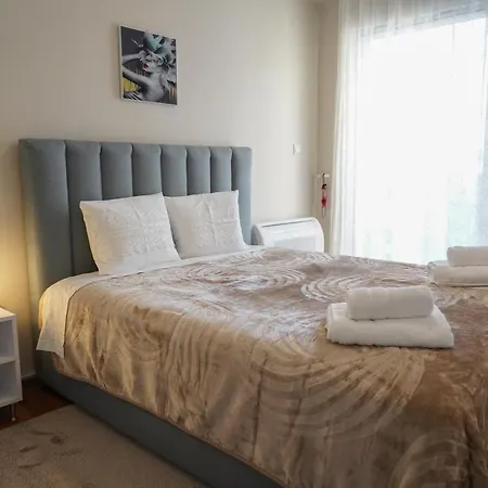 Katia's נאפפליו